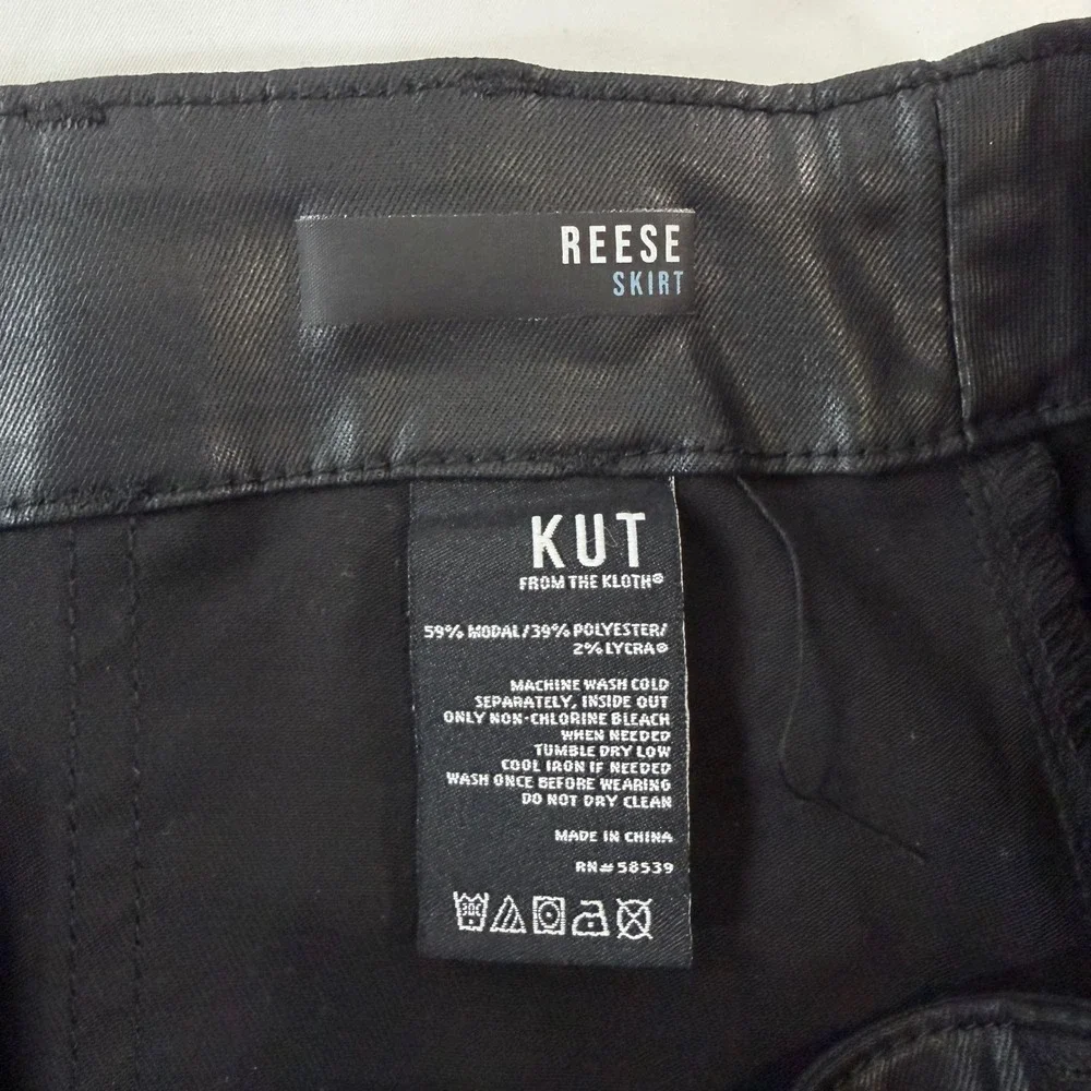 Kut from the Kloth Reese Skirt Black Coated Faux Leather Mini Skirt Size 8